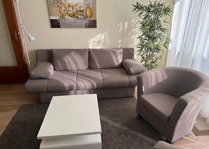 Rahlstedter Strasse 6, Whg 1 Appartement *